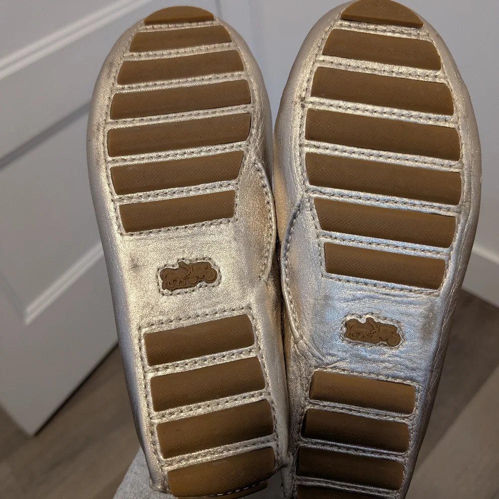 Coach/Champagne Loafer Sz 9.5 - Picture 5 of 8